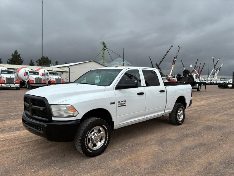Camioneta Pic Kup 4 puertas 4X4